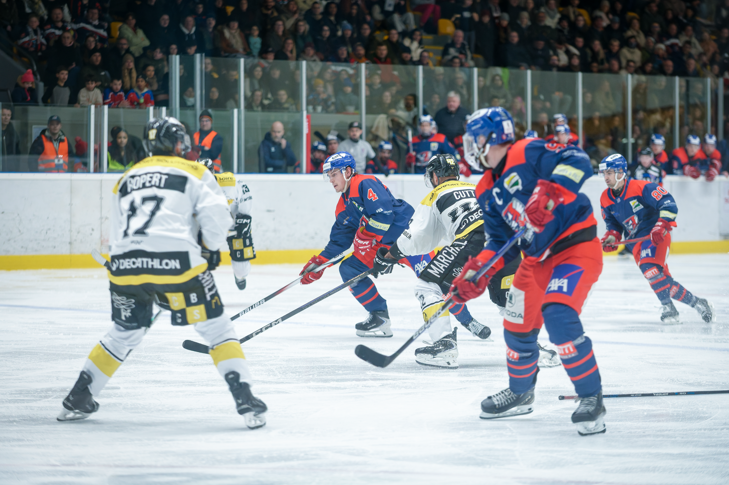 Playoff Opener: Tornado Shows Fight in 6-3 Loss to Roanne
