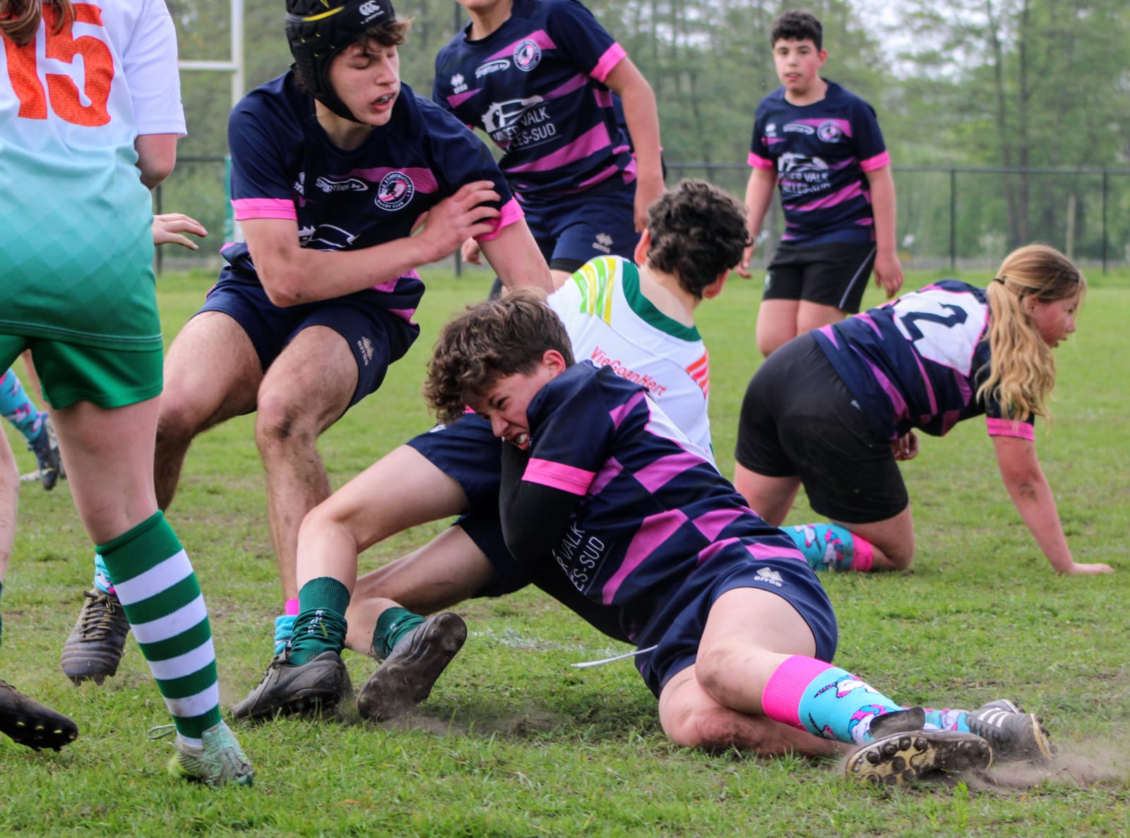 Les U14 finissent leur saison sur une courte défaite mais en tête de leur poule ! Félicitations !
