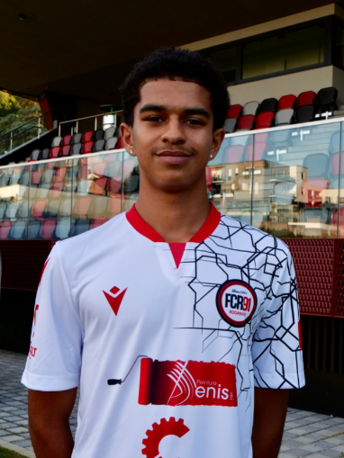 Lukas VARELA