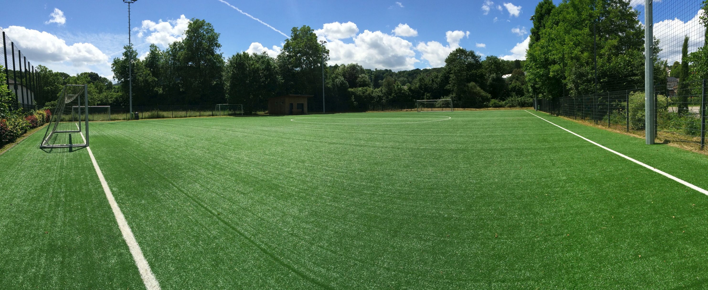Terrain synth. rue Neuve, Rouspert