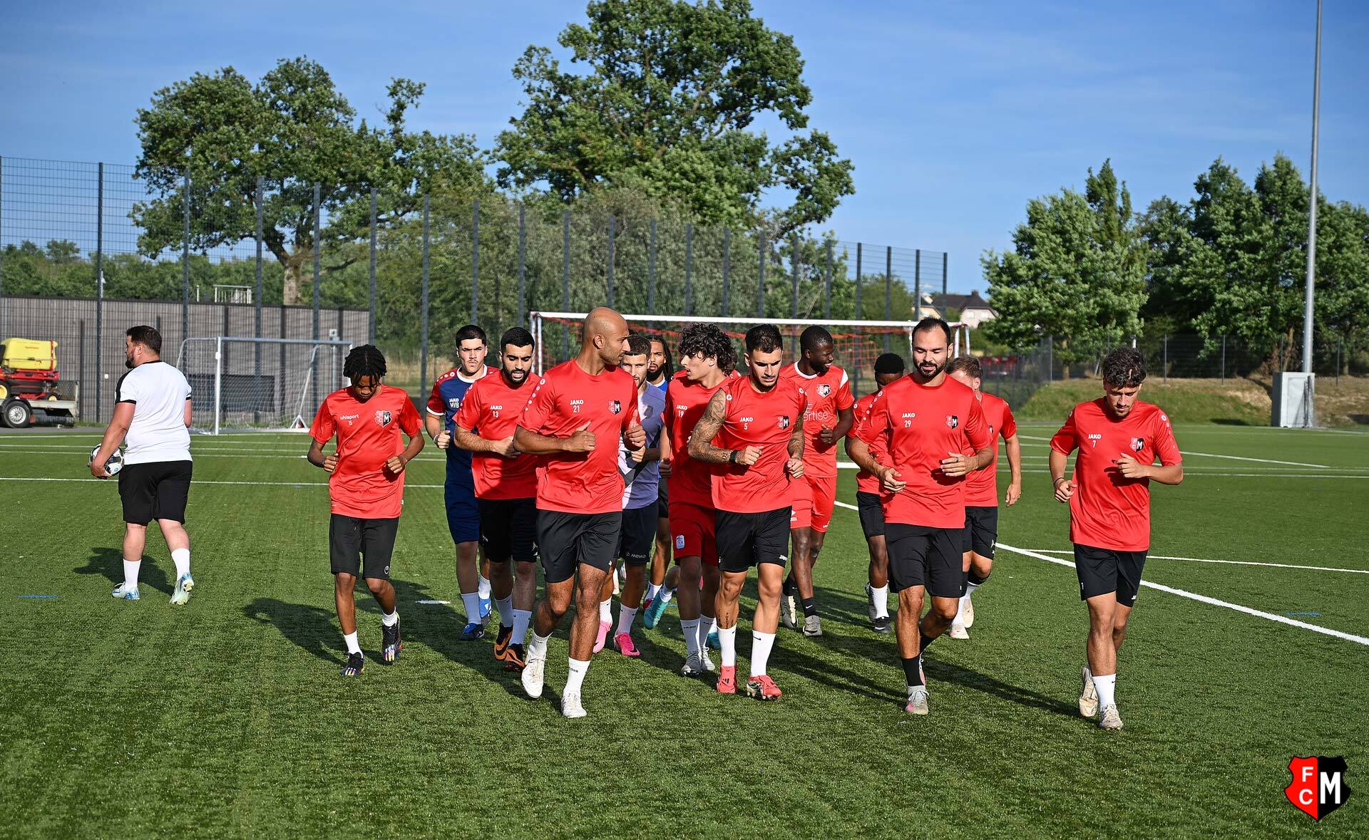 C'est reparti, premier entraînement.